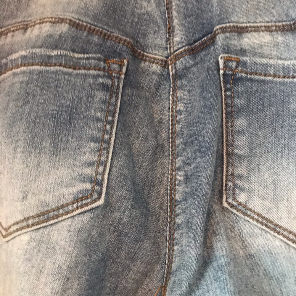 Excellent condition size small stretch - Picture 4 of 7